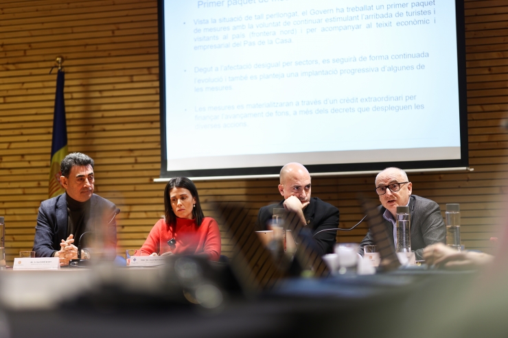 El Consell Econòmic i Social presidit pels cònsols d'Encamp, Laura Mas i Xavier Fernàndez; així com el ministre de Finances, Ramon Lladós, i d'Urbanisme i Territori, Raül Ferré.